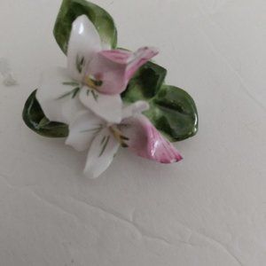 Vintage Aynsley Pin/Brooch white floral with leaves Bone China England